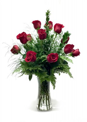 12-roses-dozen-cheyenne-wy-82001